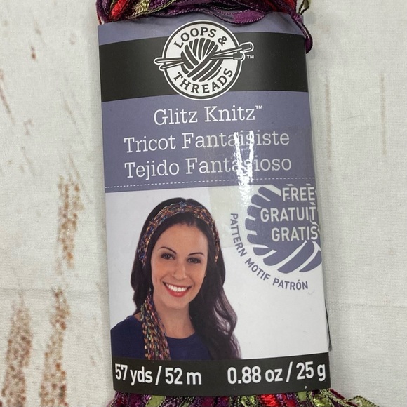 Loops & Threads Glitz Knitz Tricot Fantaisiste Color Queens 57 yds - Picture 2 of 6